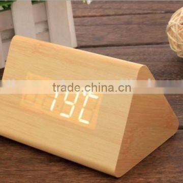 Hot sales table LED wood clock with USB