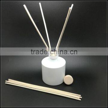 Outside Matte White Reed Diffuser Glass Diffuser Jar With Rattan Sticks and Stopper photo-3