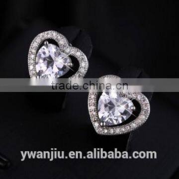 Wholesale Stock Small Order Fashion Women Heart-shaped Zircon Earrings photo-3