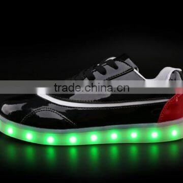 Wholesale Fashion Led Luminous Shoes Night Light Sneaker photo-3