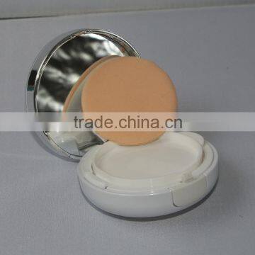 Round Compact