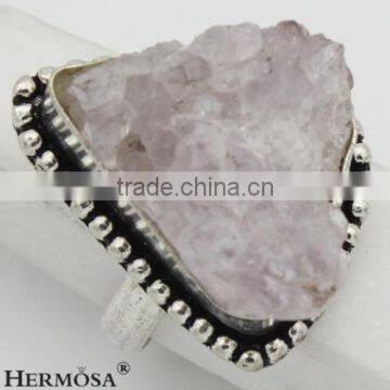Nature Stone White Druzy Triangle Shape Single Stone Finger Ring For Party Ocassion photo-2