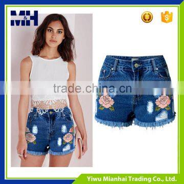 Europeamerican popular stylish 3D tassel Frazzled women shorts