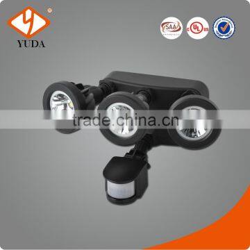 Three Heads UL SAA 240 Degree Sensor Angle 18m Sensor Distance LED Light With Sensor