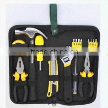 Hand bag tool set