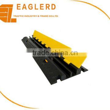 2016 sale two-channel rubber protector speed hump