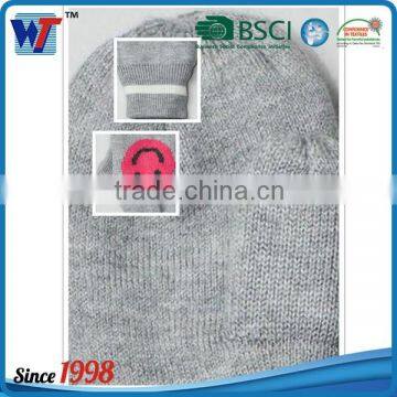 100 Acrylic Thick Knit Beanie Cap and Golves Set Smile Beanie Hat photo-4