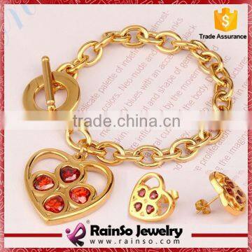 18K Gold Plated Heart Jewllery With Four Red Zircons Inside