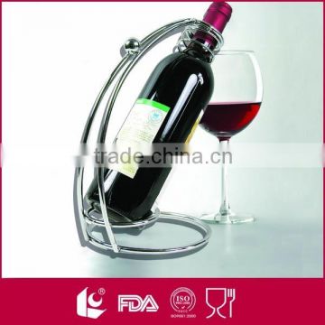 Creativity space saving single display metal wine holder