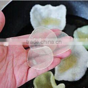 Colored prawn cracker snacks making machine cutting machine