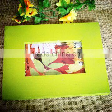 Hot Sell Handmade Cheap Colorful Decorative Wooden Photo Frame photo-6