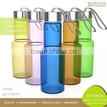 Different Designed Handmade Glass Tea Travel Bottle With Lid