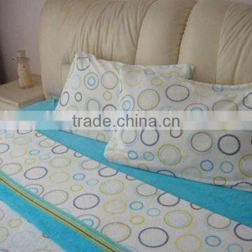 100 Pct Polyester Coral Fleece Bed Sets