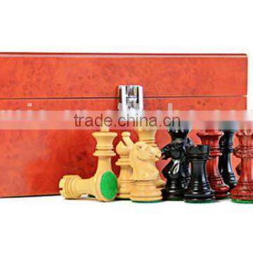 Madrid Tres Corone Series ivory giant chess set with leather box