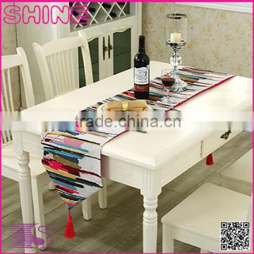 European customized size modern simple colorful nylon table runners