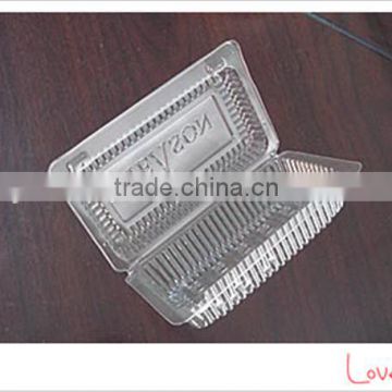 Clear clamshell plastic container for food