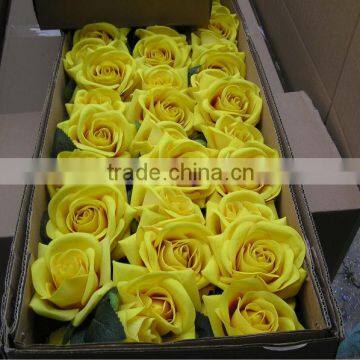 Stock artificial flower pink rose wedding decoration with short stem.