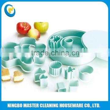 plastic cake mould