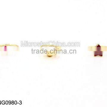 Magazine Style Gold Heart Ring With Crystal photo-4