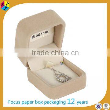 Custom elegant nice gift packaging velvet ring box