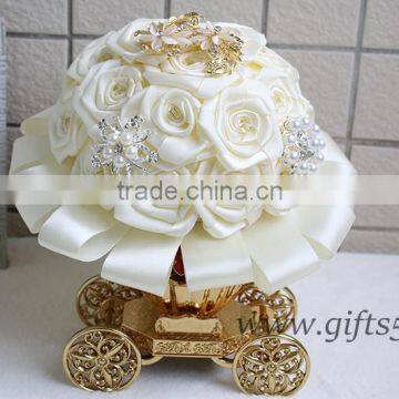 Beautiful flowers wedding bouquet