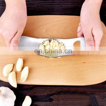 Hot Selling Creative Kitchen Tools Multifunction Garlic Press