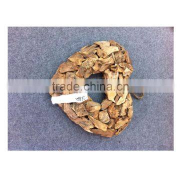 wood crafts with heart and round shape for decorate