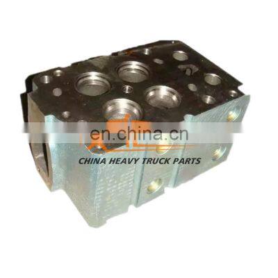 Wholesale High Quality A7 CNHTC SINOTRUK HOWO D12 Engine Accessories AZ1246040010B Cylinder Head photo-2