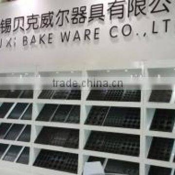 Non-stick Coating Commercial Perforated Flat Baking Tray photo-3