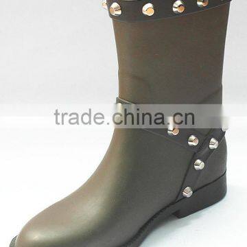 Studs for Ladies Rubber Rain Shoes