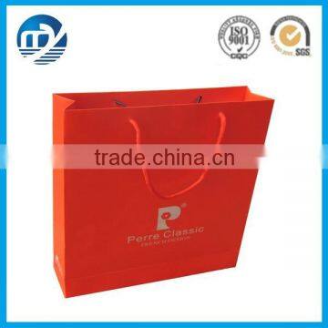 Promotional Red Paper Gift Packaging Bag in Xiamen