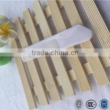 Professional hotel plastic high quality white comb OEM design available