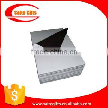 Wholesale Isotropic Plain flexible rubber magnet sheet with self-adhesive