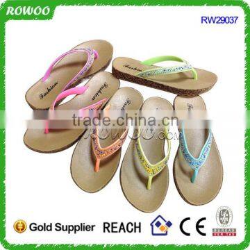 2016 new style hot sale PVC cheap flip flops with decoration