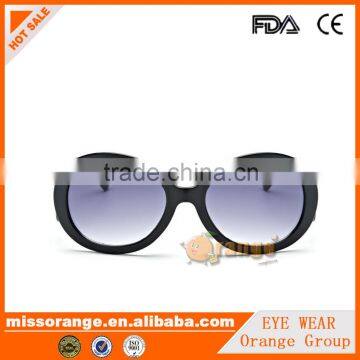 2016 Hot Sales Wholesales Women Acetate Sunglasses With Black Frame photo-2