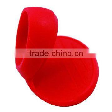 Heat-resistant Colorful silicone oven grip/silicone kichten clip
