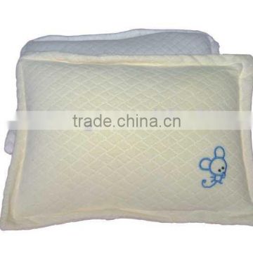 Memory foam pillow