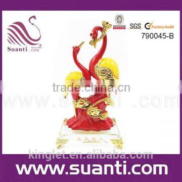 Latest Chinese Stylish Polyresin Love Swan Statue for Wedding