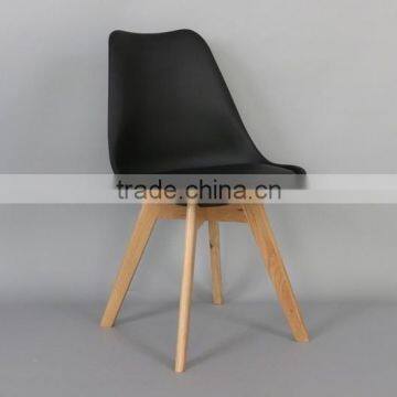 Colorful Cheap Modern PP ABS Designer Emes Chair for Sale photo-4