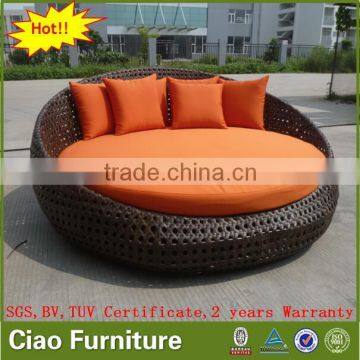 Leisure Rattan Outdoor Round Beach Sunbed / Daybed photo-6