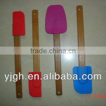 Kasun silicone 12 inch spatula with wooden handle