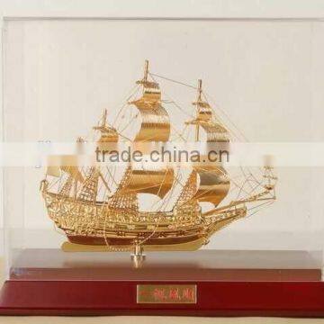 Luxury Shinning Sailing Boat , Ship Model For Home Decoration photo-6