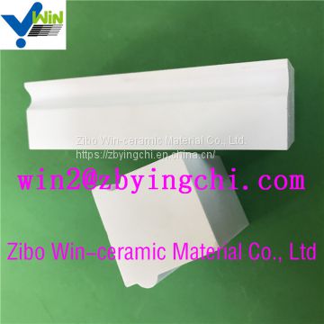 Wear resistant ceramic alumina brick liner