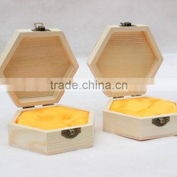 Order! pinewooden christmas gift unfinished wood gift boxes,the heart-shape wood jewelry box
