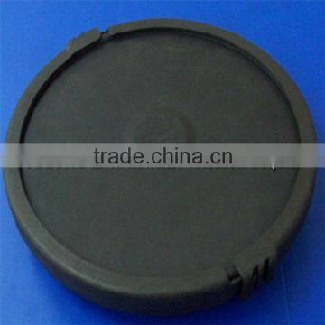 Fine bubble disc aerator for waste water treatment