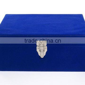 Chocolate gift box packaging with handle