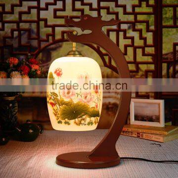 Jingdezhen ceramic wood crafts home decor desk led table lamp