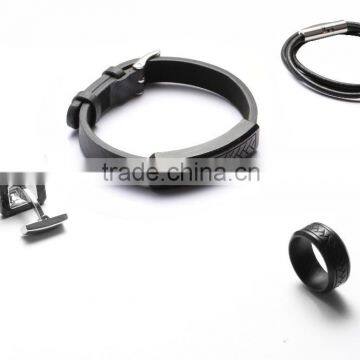 Lovely jewelry set for men's carbon fiber bracelet ring cufflink key chain