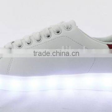 2016 Popular Light Up Coloful Casual Shoes for Wholesale photo-2