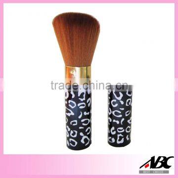 Fashionable Retractable Powder Brush photo-3